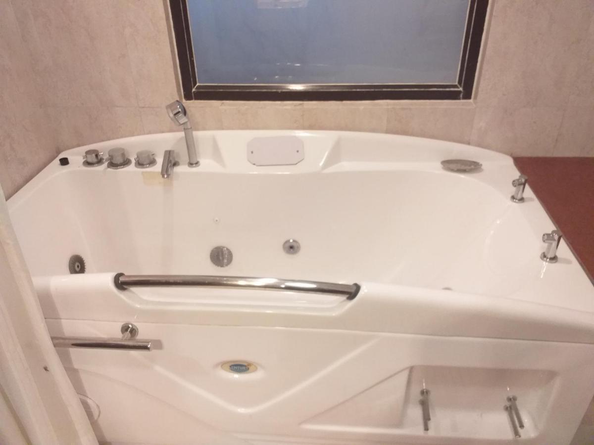Sobralia Casino Resort & Spa Namchi Eksteriør billede